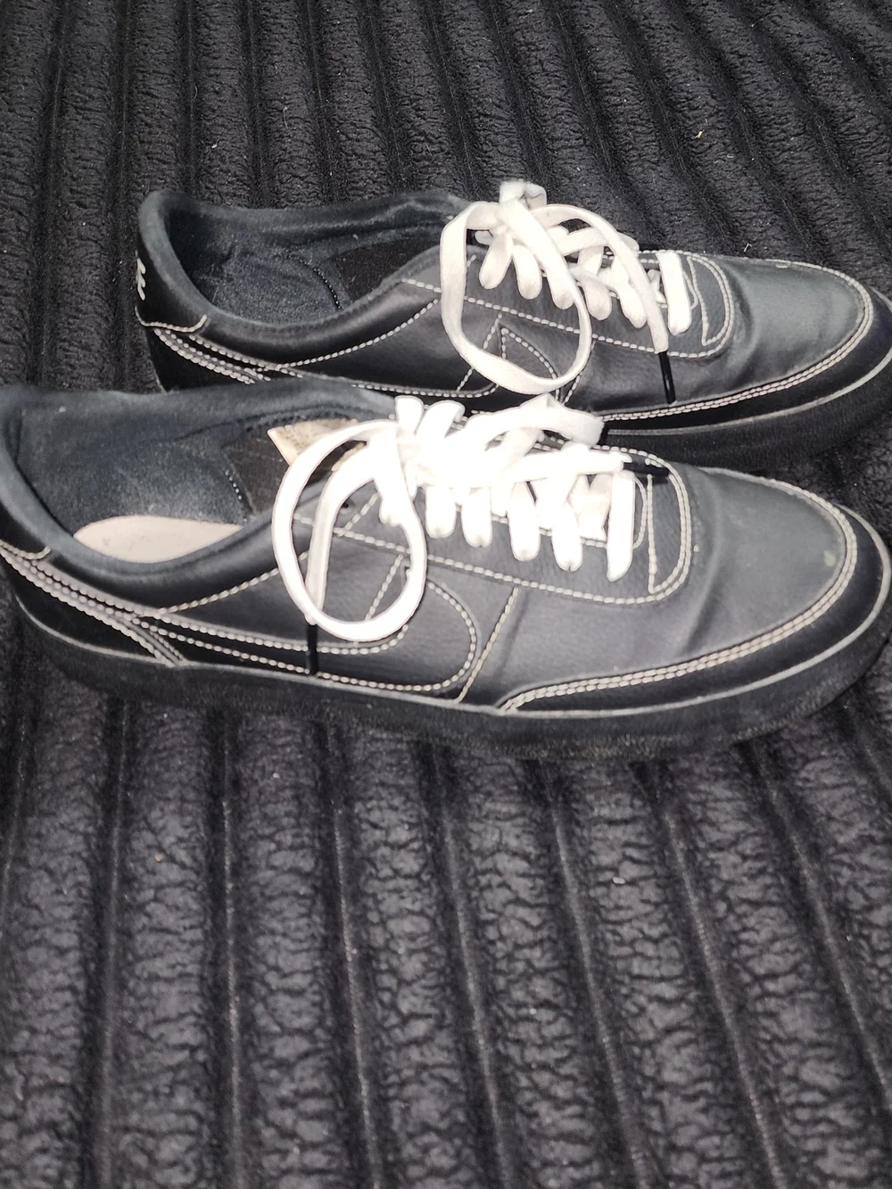 Nike low top
